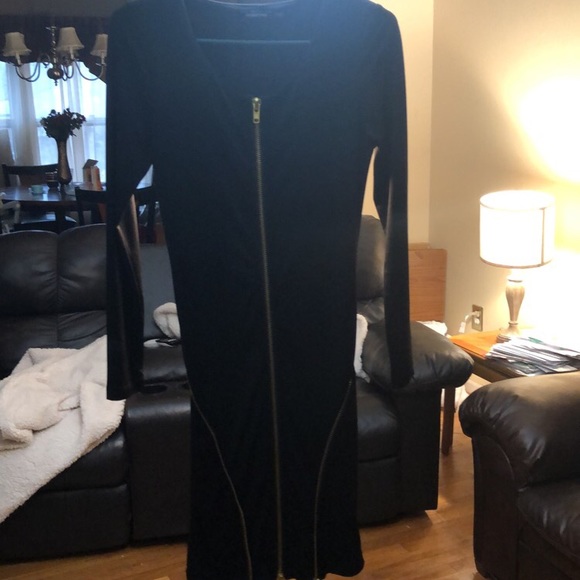 Fitted Black Dress - Picture 3 of 3